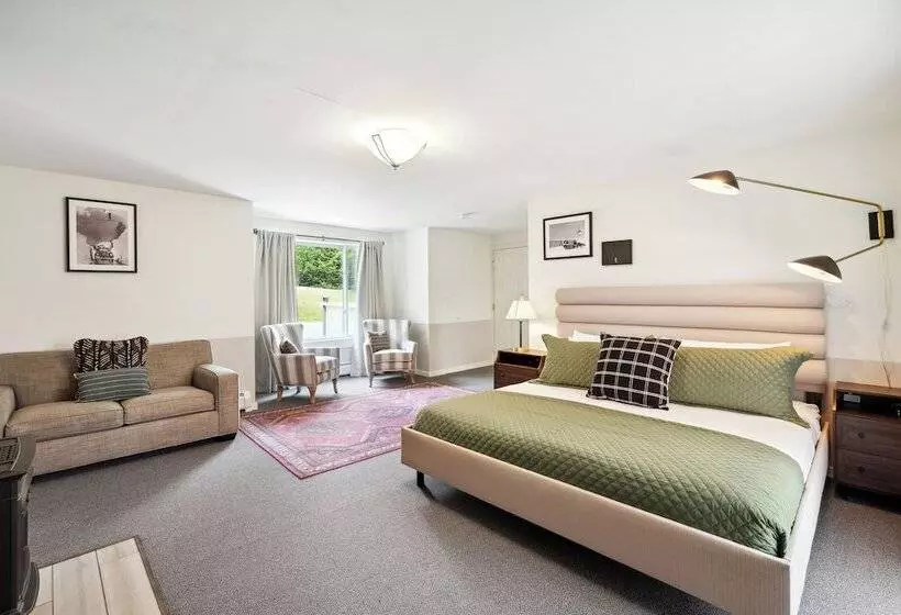 Motelli Mountaineer Inn