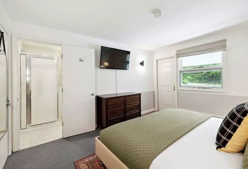 Motelli Mountaineer Inn