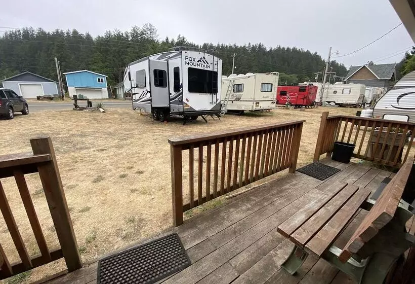 Raines Resort Cabins & Rv