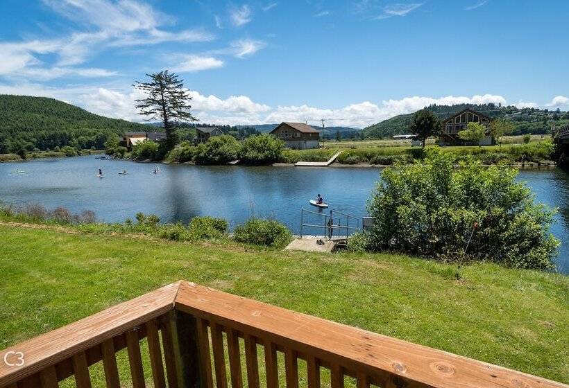 Raines Resort Cabins & Rv