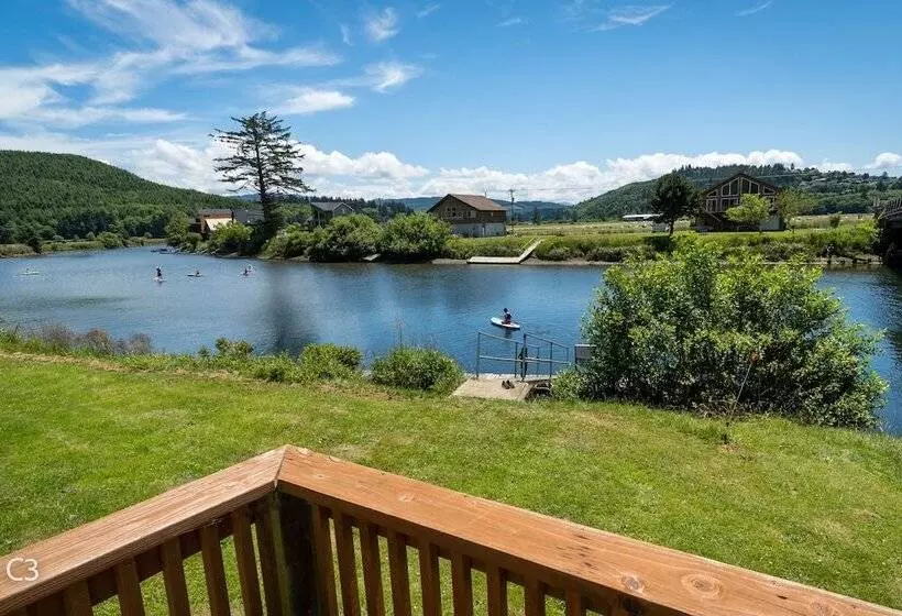 Raines Resort Cabins & Rv