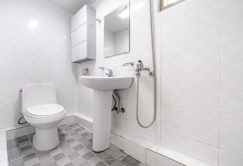 Tongyeong Hwanggeumbada Pension