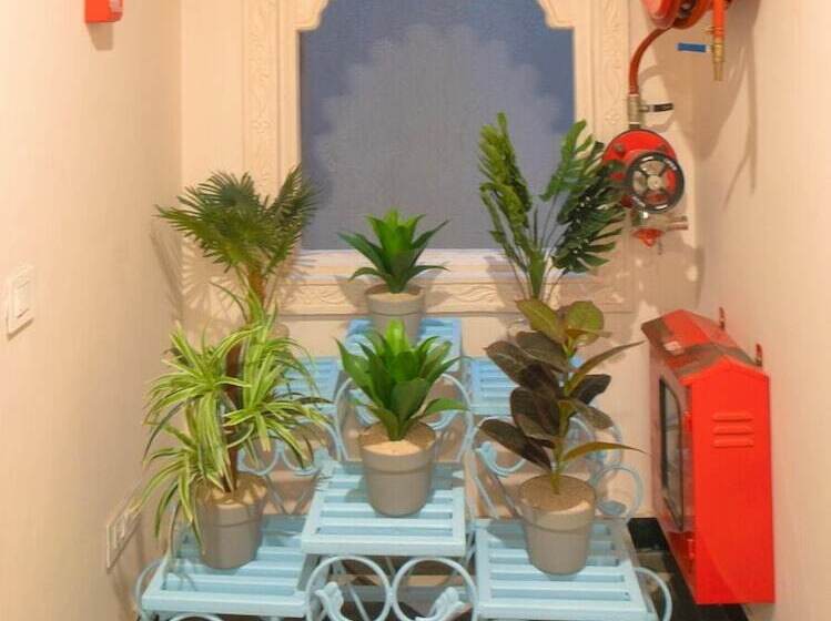 Общежитие Ostelzz By Uddhav Vilas