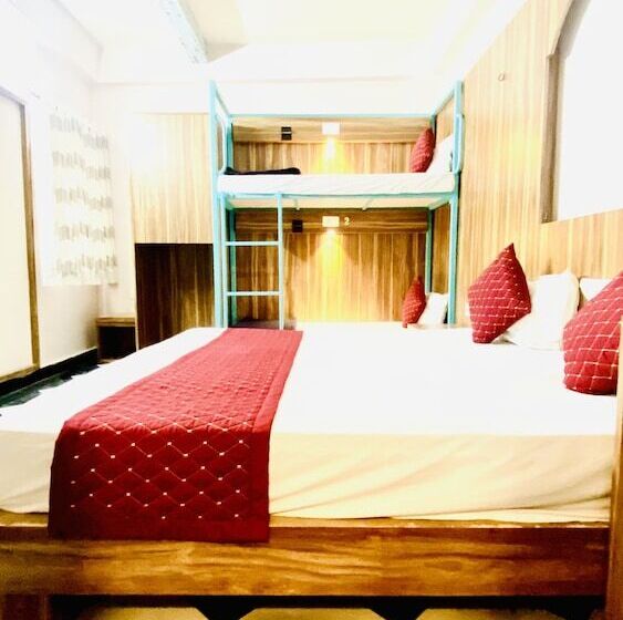 Общежитие Ostelzz By Uddhav Vilas