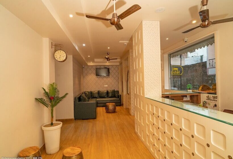 Общежитие Ostelzz By Uddhav Vilas