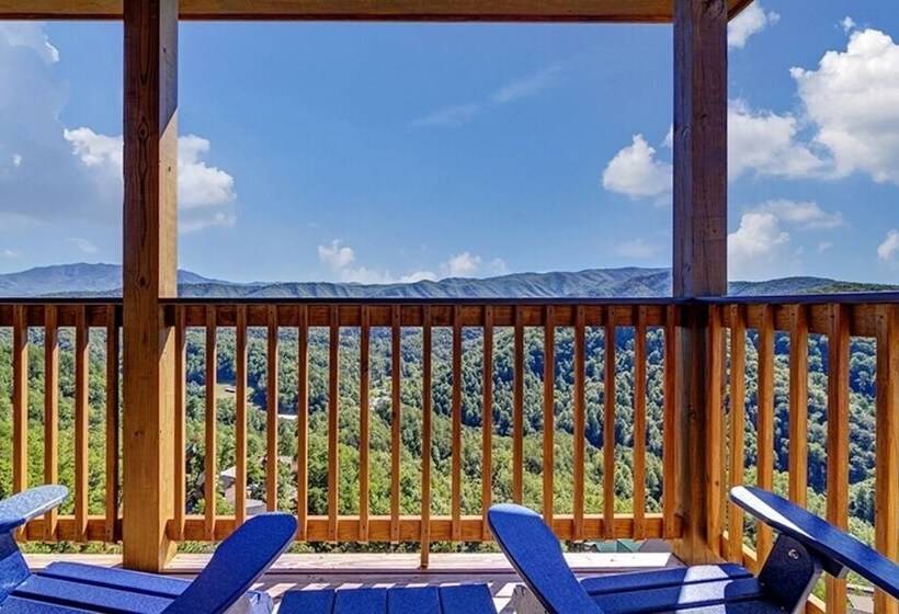 Bear Hugs 5 Bedrooms, 5.5 Baths, Sleeps 20 5 Cabin By Redawning