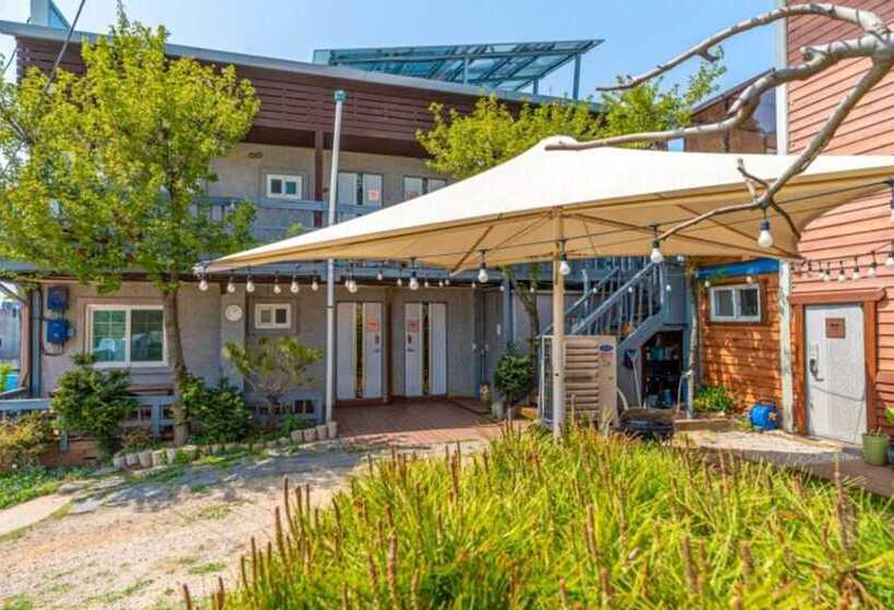 Daebudo Hyangginaneun Pension