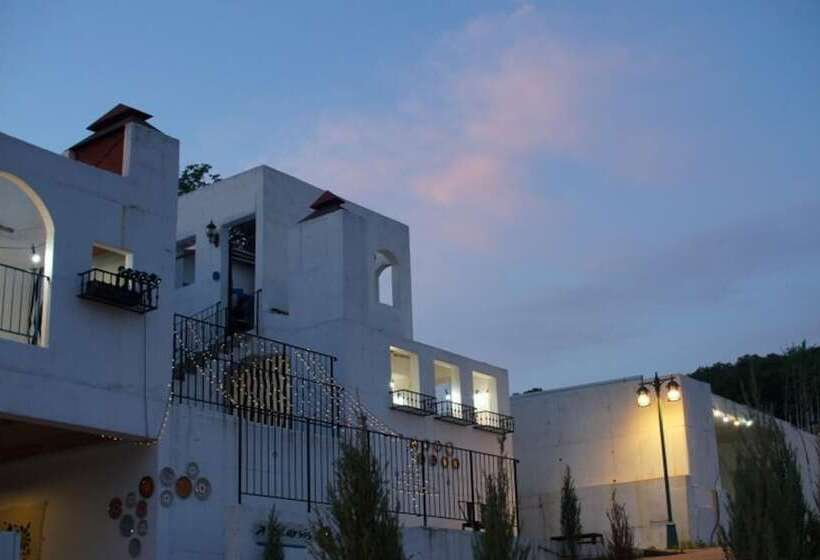 Gapyeong Las Blancas Pension