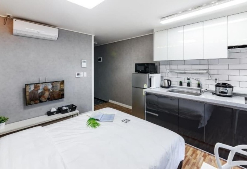 Geojedo Modern 239 Pension