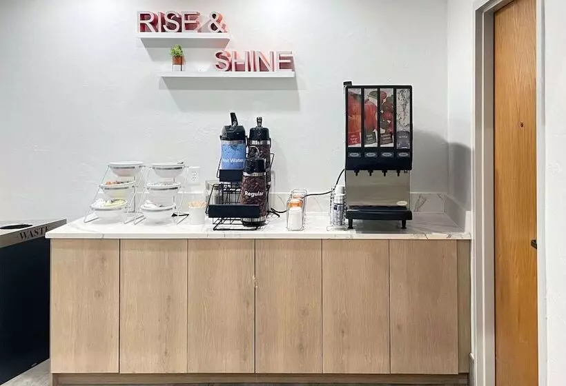 ホテル Comfort Inn & Suites