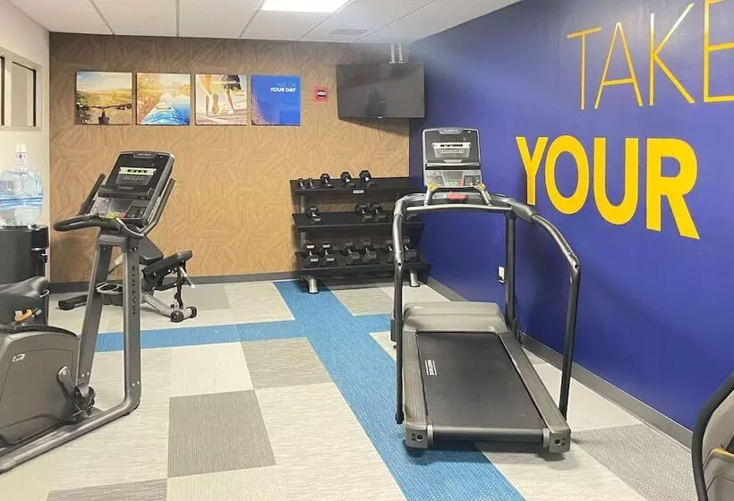 ホテル Comfort Inn & Suites