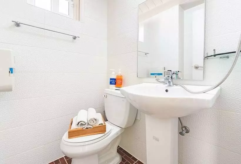 Gyeongju Jullietapoolvilla&kidspension