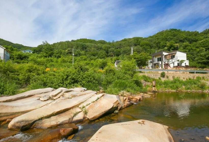 Gyeongju Sannae High1 Pension