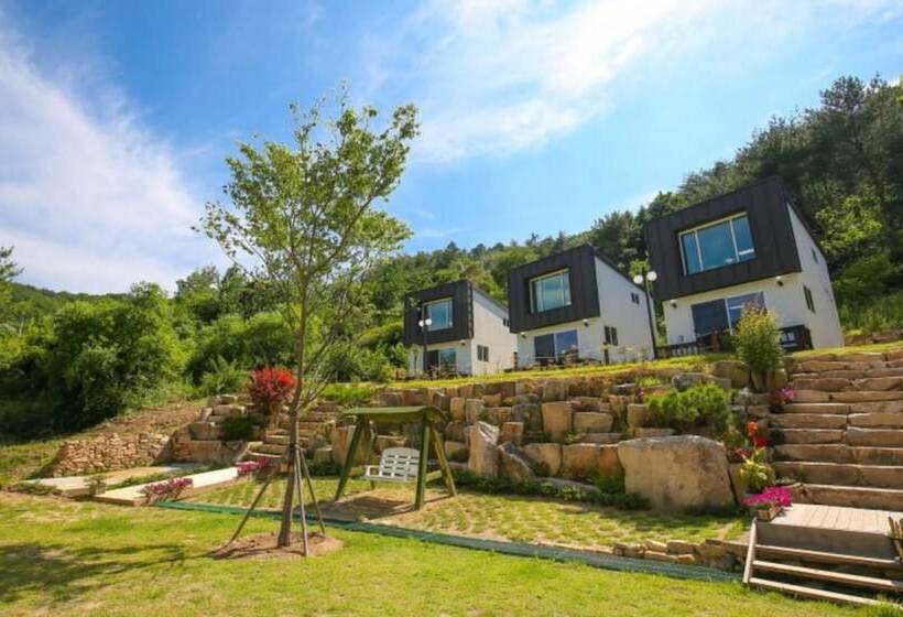 Gyeongju Sannae High1 Pension