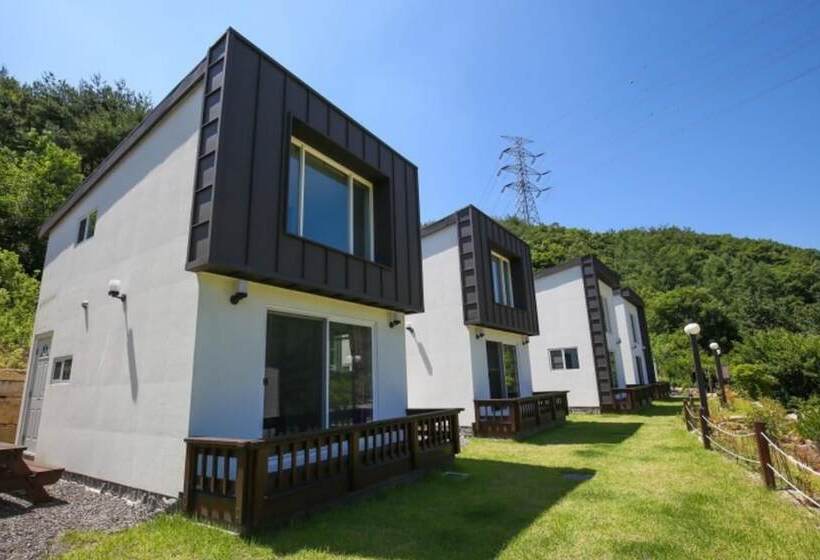 Gyeongju Sannae High1 Pension