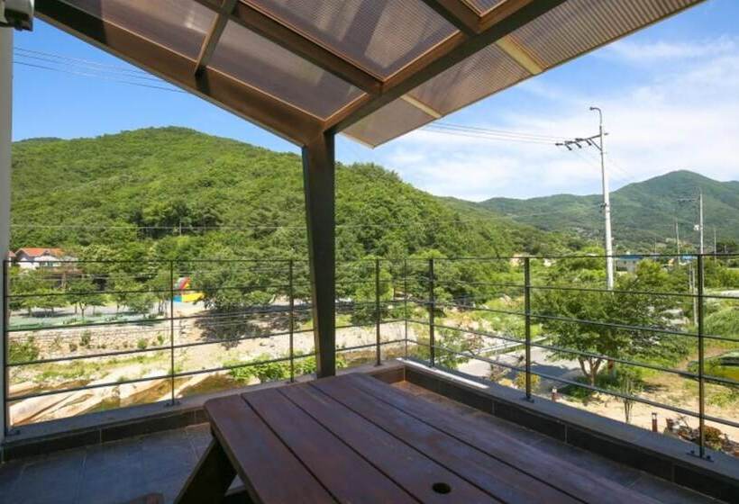 Gyeongju Sannae High1 Pension