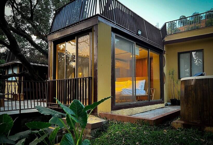 Hotel Antheia Pawna Lake