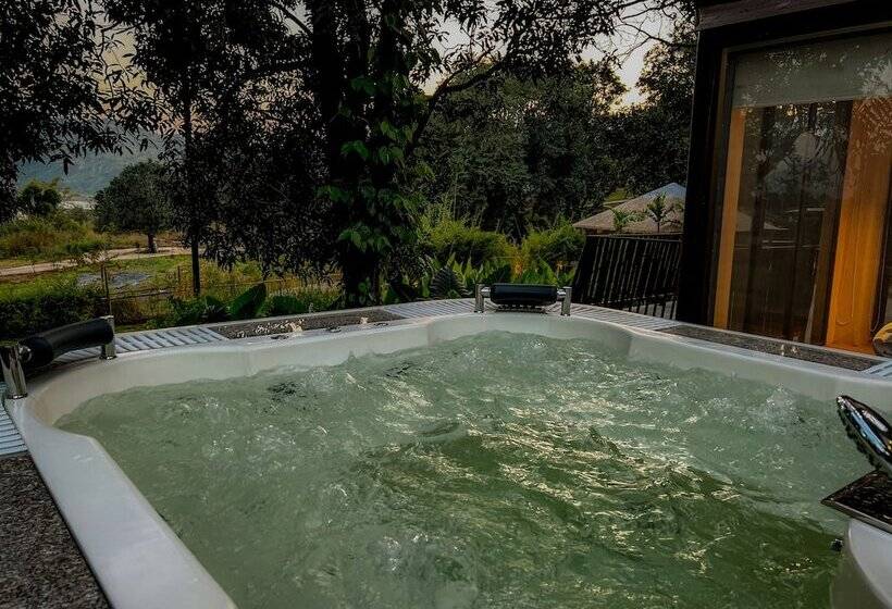 Hotel Antheia Pawna Lake