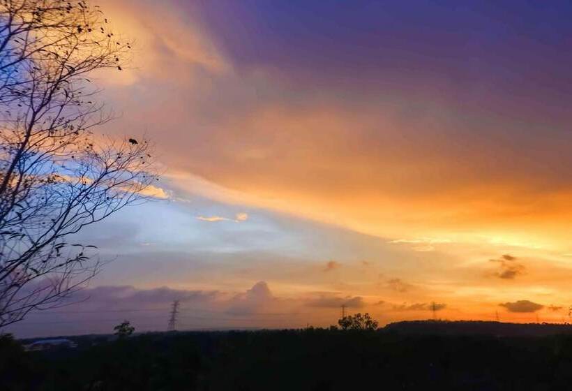 Hotel Camping Ground Gunung Mijil Hils