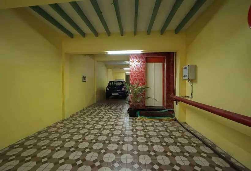 ホテル French Breeze Residency