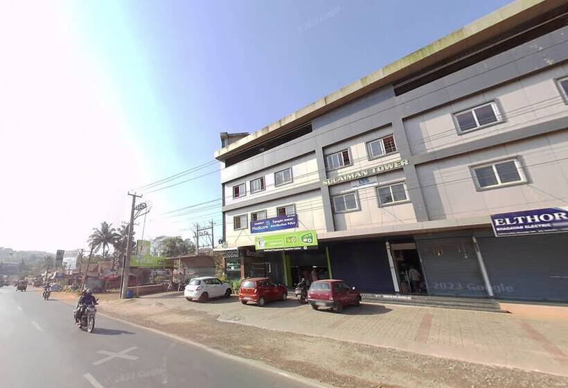 ホテル Keerthana Inn