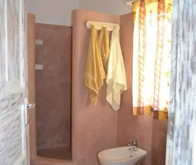 هتل Kimya House