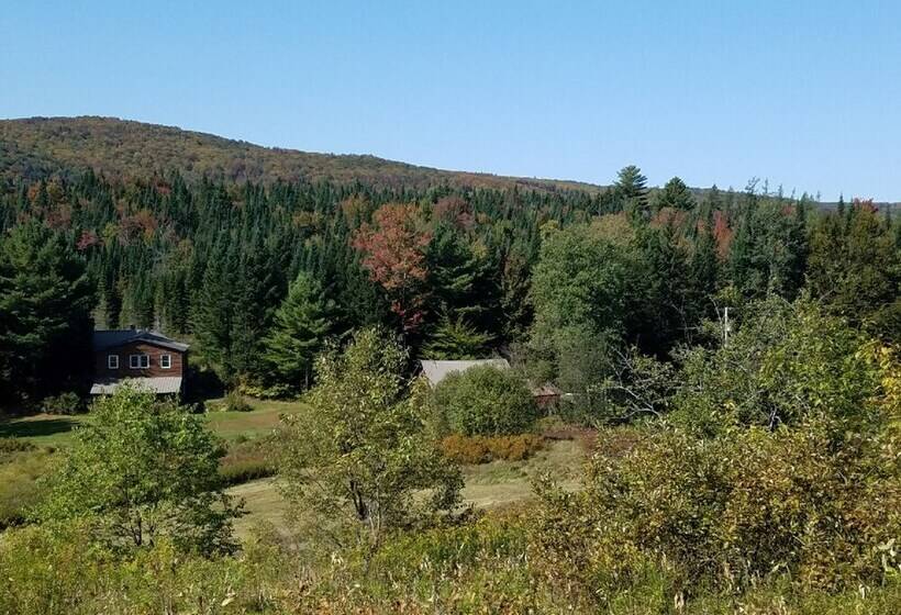 酒店 Ladd Pond Cabins And Campground, Llc