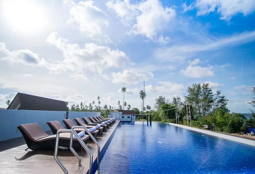 Hotelli One Of A Kind Resort At Trikora Beach