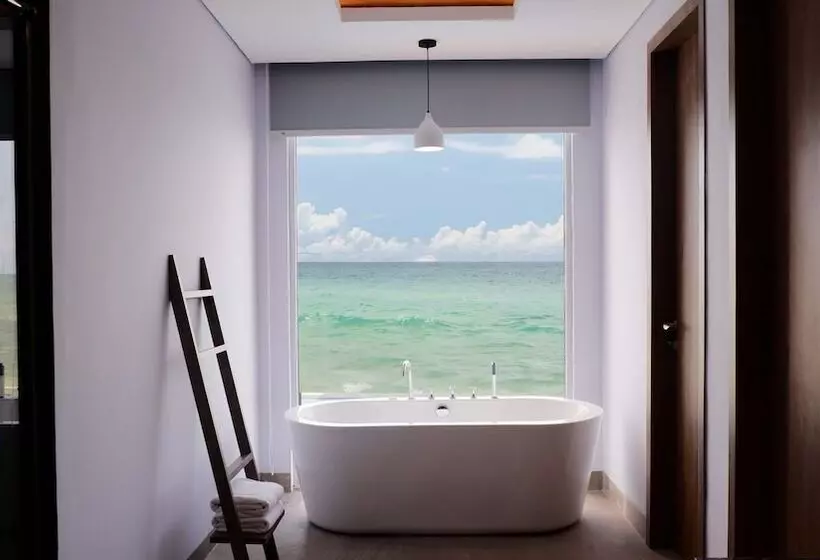 Hotelli One Of A Kind Resort At Trikora Beach