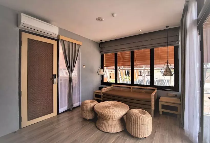 Hotelli One Of A Kind Resort At Trikora Beach