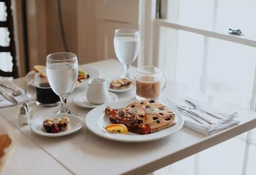 Hotelli Onesixtyfive