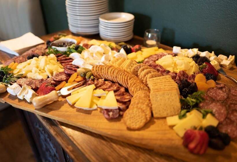 בית מלון כפרי Onesixtyfive