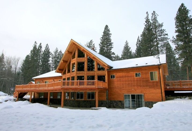 فندق Pineview Lodge