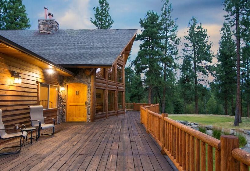 فندق Pineview Lodge