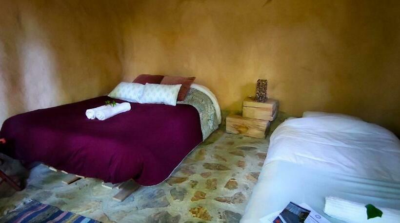 בית מלון כפרי Eco Hostel Quinta Das Relvas