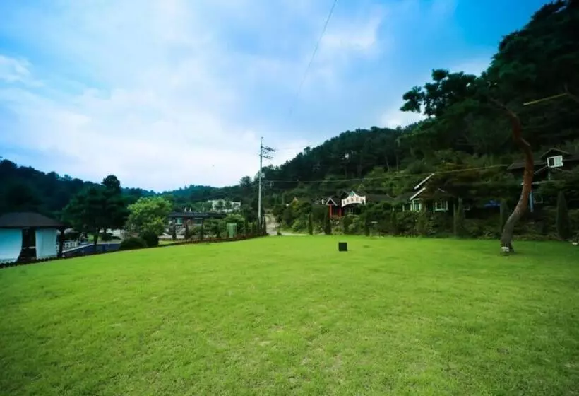 ペンション Gapyeong Tree House