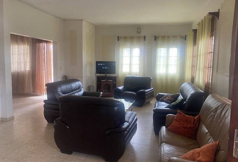 پانسیون Manoir Des Innoncents