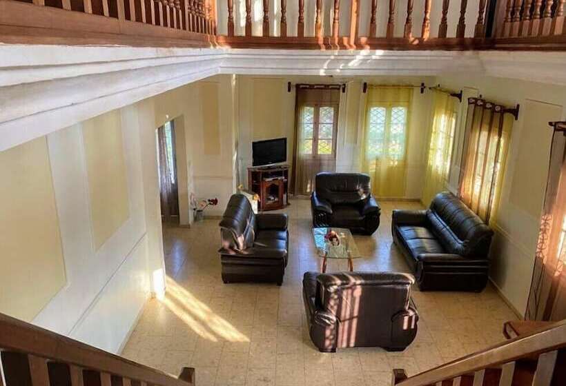 پانسیون Manoir Des Innoncents