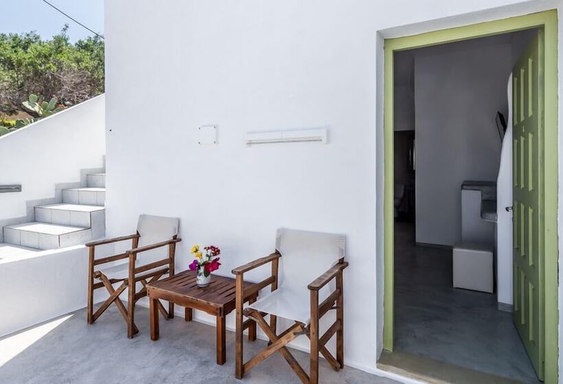 بنسيون Terra Oliva Milos