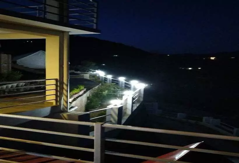 Lomakeskus D Jungle Dabas Cottages