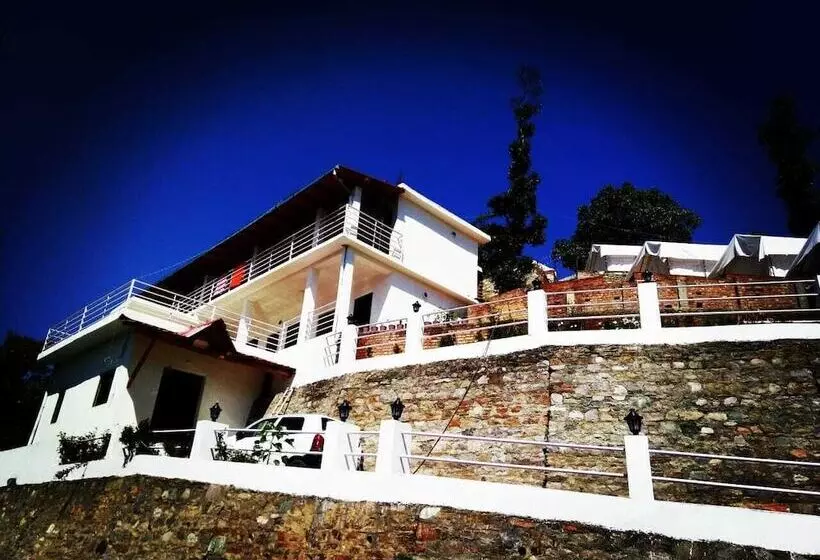 Lomakeskus D Jungle Dabas Cottages