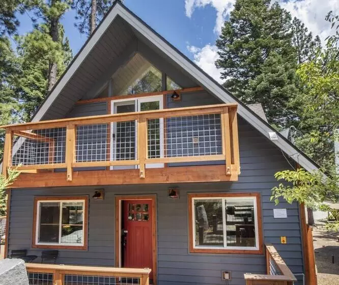 Serene Tahoe Cabin