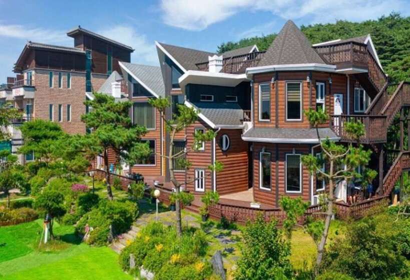 Taean Batgae Ocean Pension