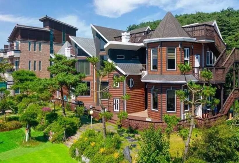 Taean Batgae Ocean Pension