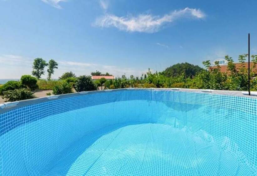 Taean Batgae Ocean Pension