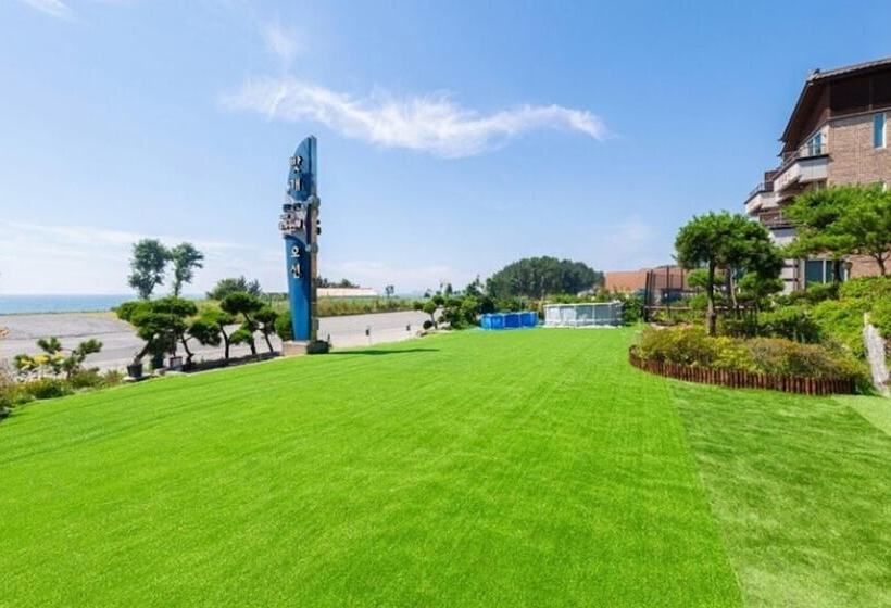 Taean Batgae Ocean Pension