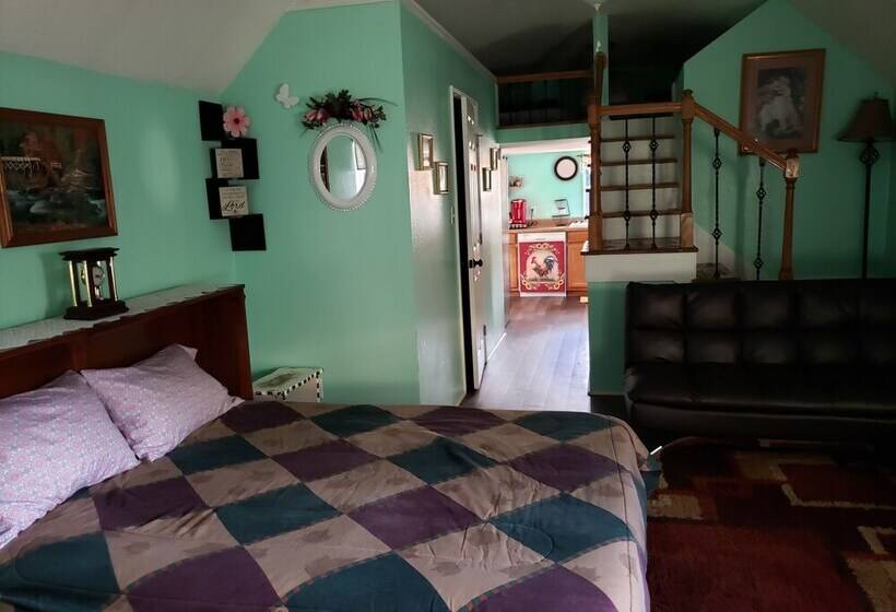 The Getaway, A Tiny House