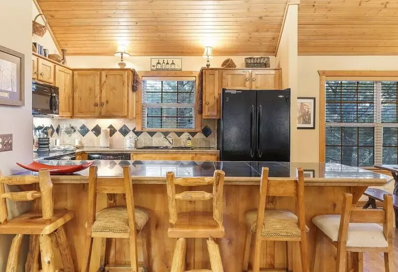 The Lodge On The Creek Branson West Cabin W/ Beautiful Views