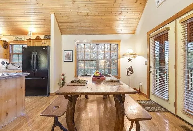 The Lodge On The Creek Branson West Cabin W/ Beautiful Views