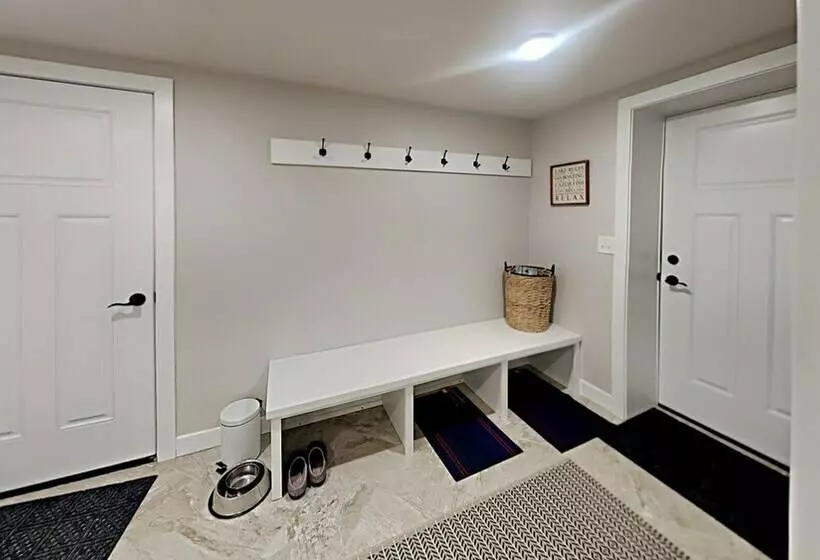 Waters Edge Green Lake